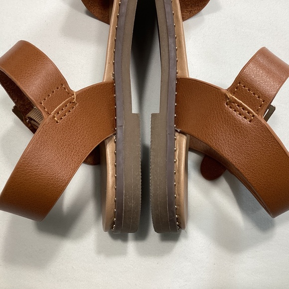 Steve Madden Tesa Sandal - Picture 8 of 15